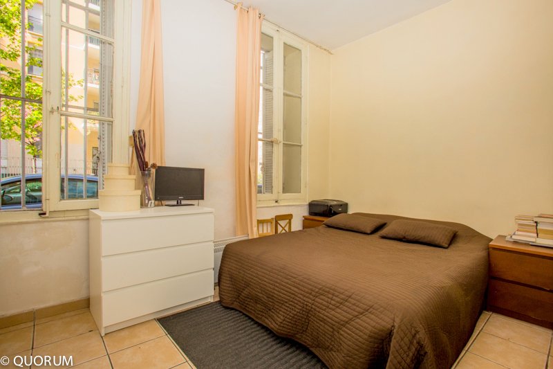 Homki - Vente appartement  de 49.0 m² à Marseille 13002