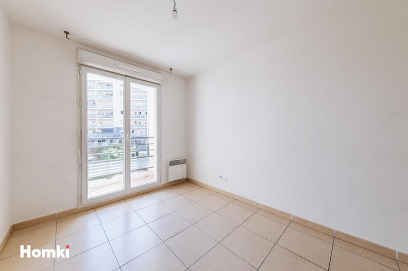 Homki - Vente appartement  de 67.0 m² à Marseille 13008