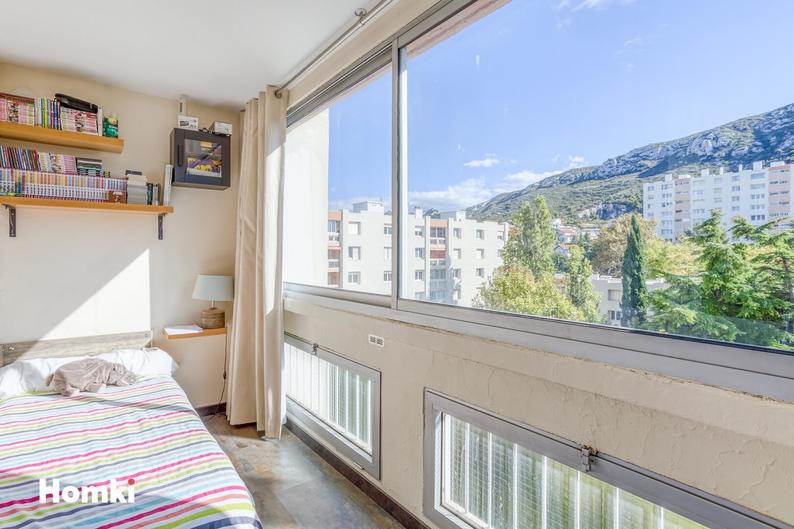 Homki - Vente Appartement  de 68.0 m² à Marseille 13011